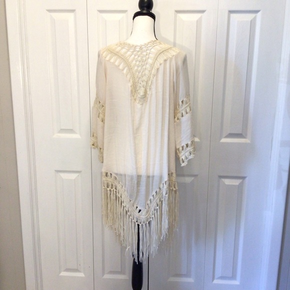 RoomMates Boho Ivory Crocheted Fringe Open Front Cardigan Cover Up Size Medium - Picture 4 of 7